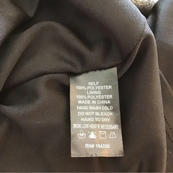 Petal And Pup Mini Dress Red Floral Velveteen Puff Sleeve Size Small - Picture 8 of 8